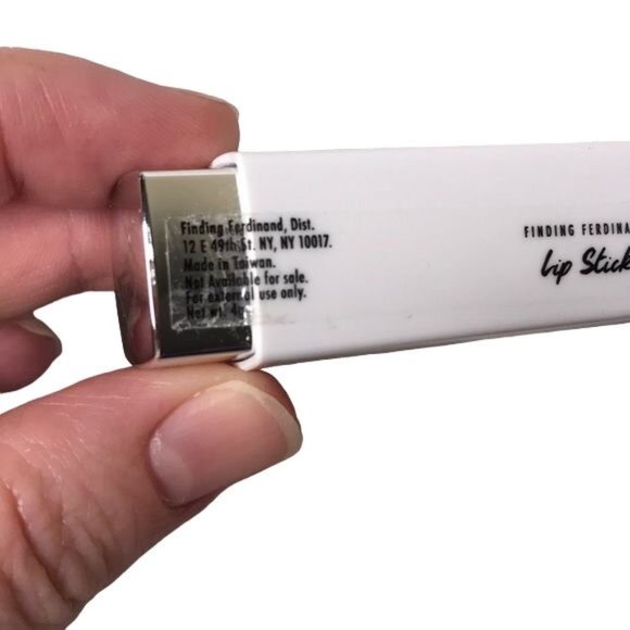 Finding Ferdinand Nob Hill Red lipstick - Picture 8 of 9